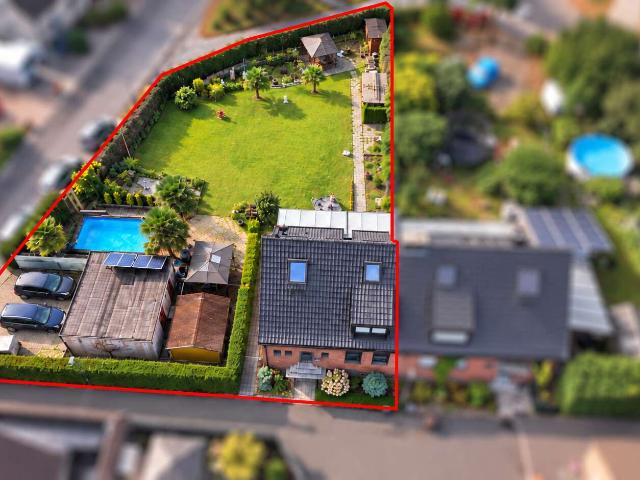 Haus zum Kaufen in Krefeld 610.000,00 EUR 140 m²
