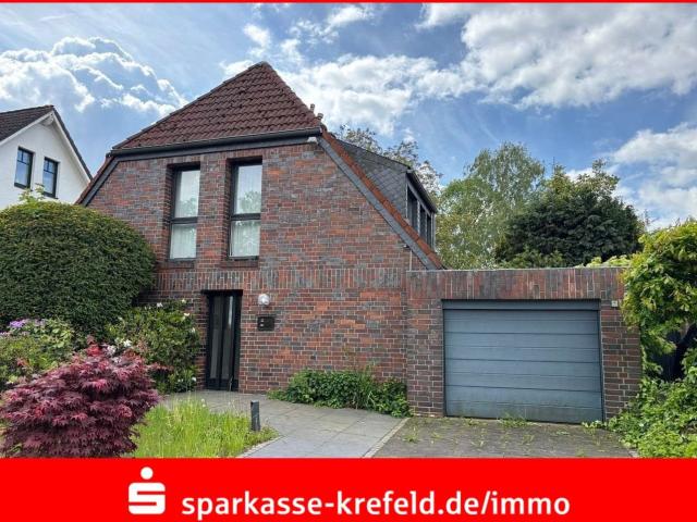 Haus zum Kaufen in Krefeld 695.000,00 EUR 165.9 m²