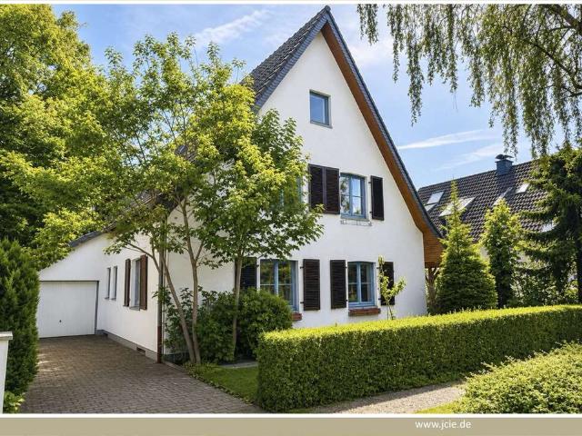 Haus zum Kaufen in Krefeld 795.000,00 EUR 255 m²