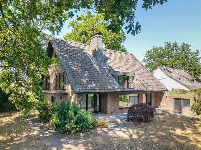 Haus zum Kaufen in Krefeld 839.000,00 EUR 253 m²
