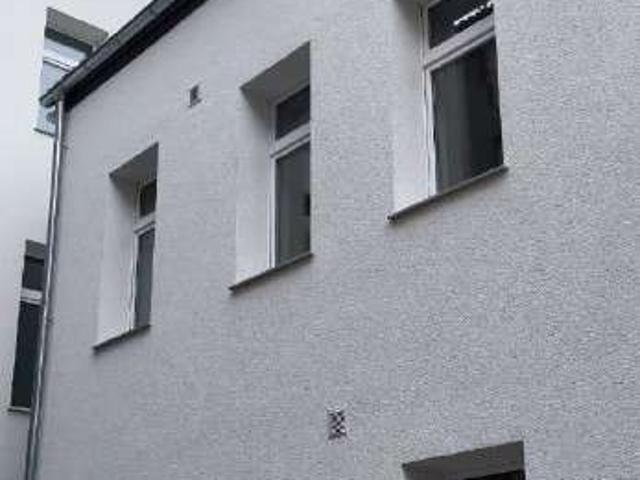 Haus zum Kaufen in Krefeld 1.350.000,00 EUR 370 m²