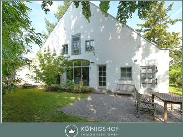 Haus zum Kaufen in Krefeld 2.150.000,00 EUR 495.85 m²