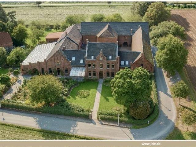 Haus zum Kaufen in Krefeld 2.790.000,00 EUR 407 m²