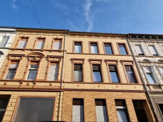 Haus zum Kaufen in Krefeld 329.000,00 EUR 283.16 m²