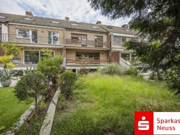 Haus zum Kaufen in Krefeld 365.000,00 EUR 168 m²