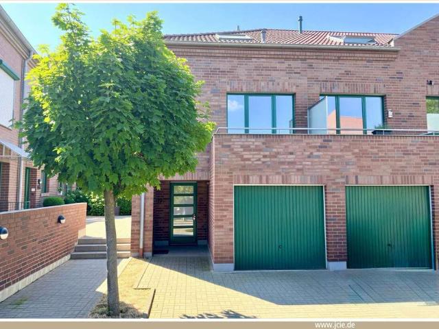 Haus zum Kaufen in Krefeld 369.000,00 EUR 114 m²