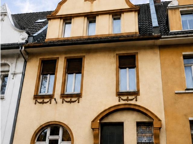 Haus zum Kaufen in Krefeld 379.000,00 EUR 213 m²