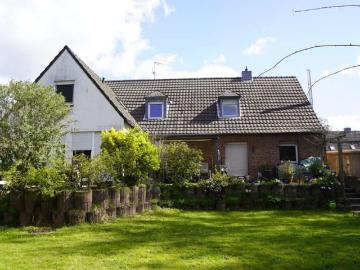 Haus zum Kaufen in Krefeld 380.000,00 EUR 166 m²