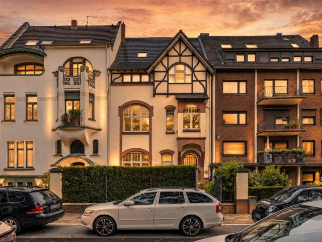 Haus zum Kaufen in Krefeld Cracau 779.000,00 EUR 282 m²