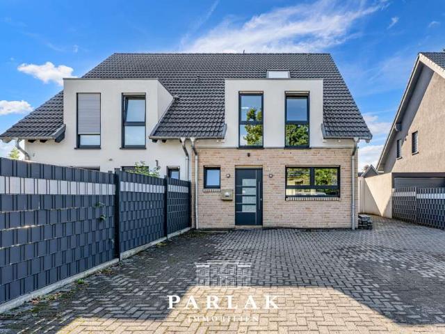 Haus zum Kaufen in Krefeld Forstwald 675.000,00 EUR 166 m²