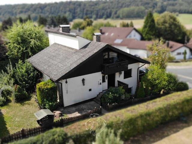 Haus zum Kaufen in Kreuzwertheim 339.000,00 EUR 208 m²