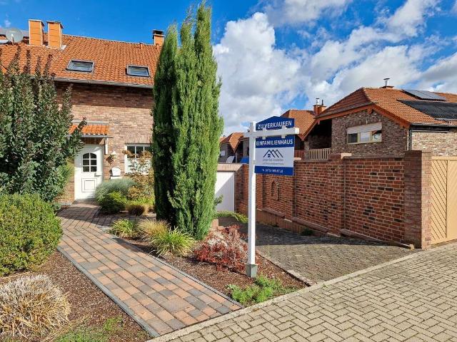 Haus zum Kaufen in Kreuzau 329.900,00 EUR 118.28 m²