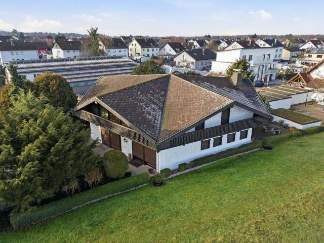 Haus zum Kaufen in Kuppenheim 695.000,00 EUR 216 m²