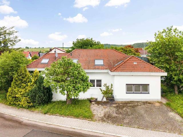 Haus zum Kaufen in Kürnbach 625.000,00 EUR 369.64 m²