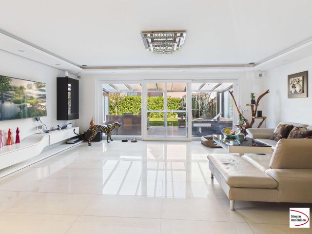 Haus zum Kaufen in Hockenheim 895.000,00 EUR 246.9 m²
