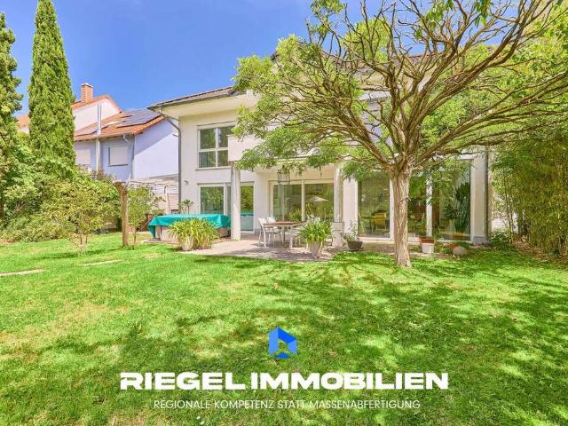 Haus zum Kaufen in Hockenheim 1.385.000,00 EUR 340.1 m²