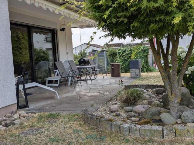 Haus zum Kaufen in Höchberg 921.000,00 EUR 290 m²