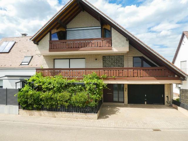 Haus zum Kaufen in Hochdorf Assenheim 579.000,00 EUR 245 m²
