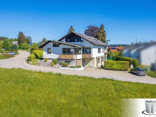 Haus zum Kaufen in Höchenschwand 549.000,00 EUR 320 m²