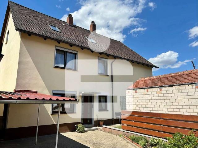 Haus zum Kaufen in Höchstadt 362.000,00 EUR 152 m²