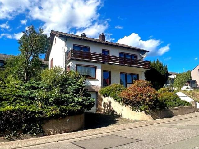 Haus zum Kaufen in Hochspeyer 375.000,00 EUR 170.51 m²
