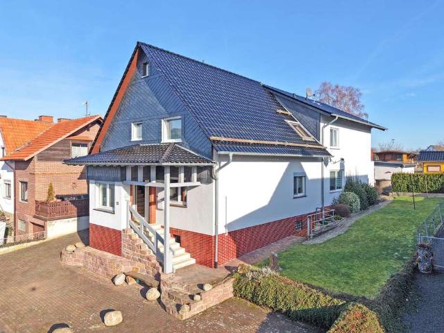 Haus zum Kaufen in Hofgeismar Hombressen 300.000,00 EUR 245.48 m²