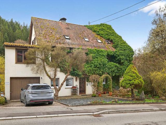 Haus zum Kaufen in Höfen 496.000,00 EUR 346 m²