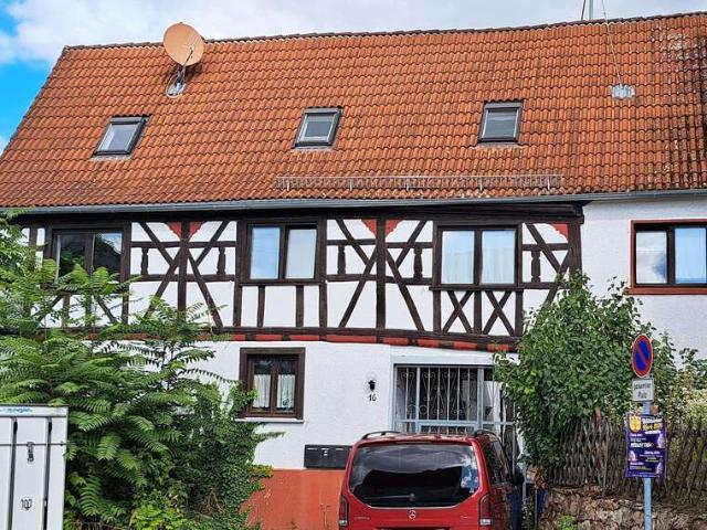 Haus zum Kaufen in Hofheim 799.000,00 EUR 372 m²