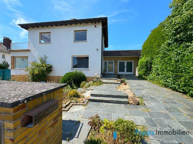 Haus zum Kaufen in Hofheim am Taunus 895.000,00 EUR 228 m²