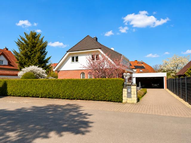 Haus zum Kaufen in Hohenwarthe 519.000,00 EUR 268 m²