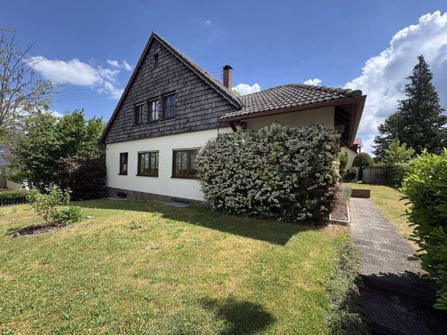 Haus zum Kaufen in Hohenaltheim Niederaltheim 330.000,00 EUR 284.31 m²