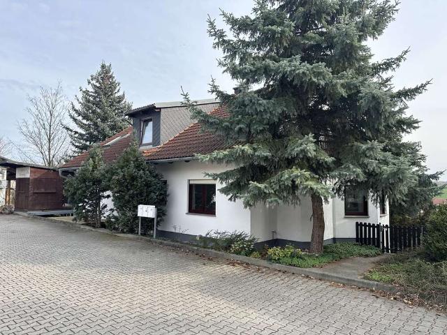 Haus zum Kaufen in Hohenmölsen 589.000,00 EUR 281 m²