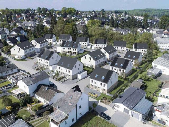 Haus zum Kaufen in Höhr Grenzhausen 407.000,00 EUR 141 m²