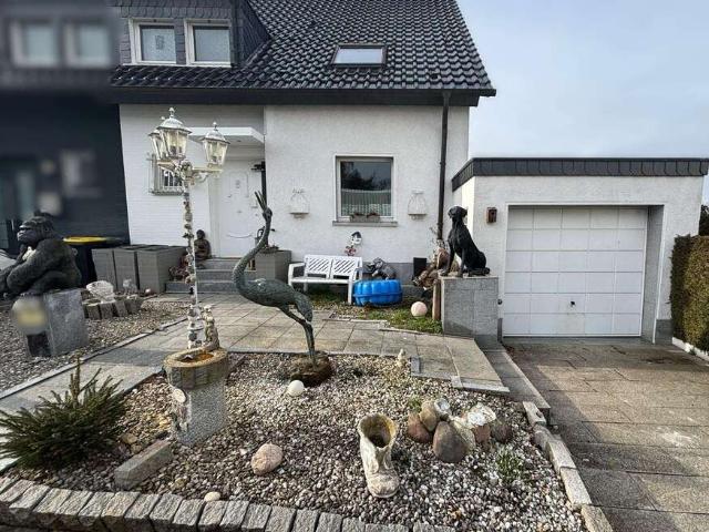Haus zum Kaufen in Holzwickede 360.000,00 EUR 114 m²