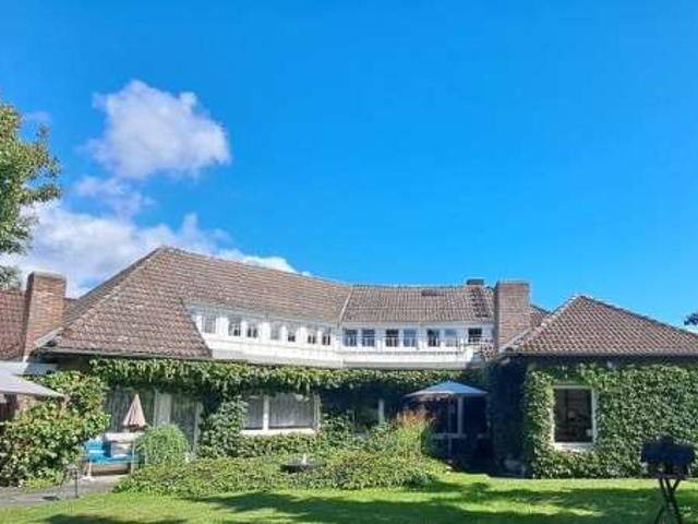 Haus zum Kaufen in Homberg Efze 385.000,00 EUR 377 m²
