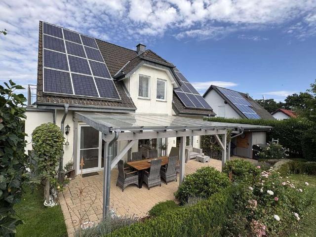 Haus zum Kaufen in Horn Bad Meinberg 340.000,00 EUR 132 m²