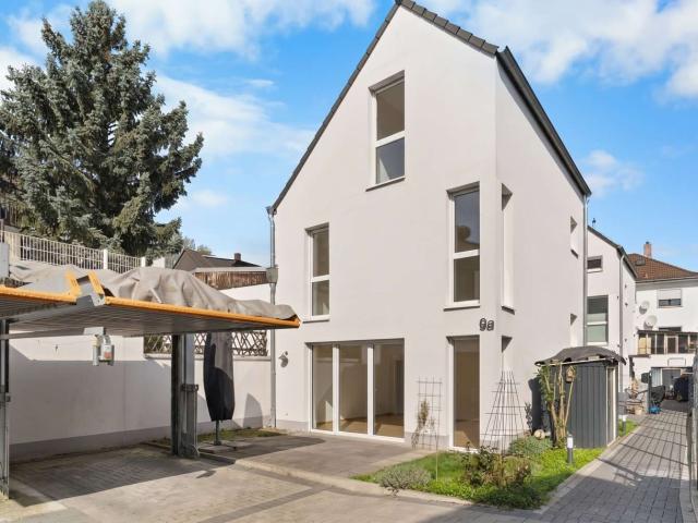 Haus zum Kaufen in Hattersheim Okriftel 550.000,00 EUR 134.63 m²