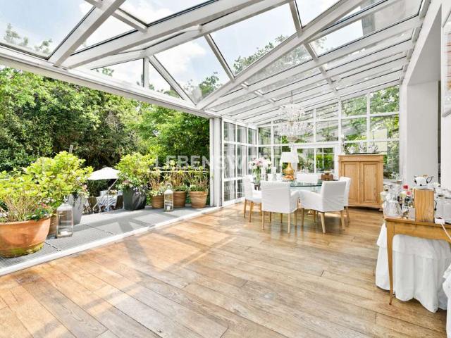 Haus zum Kaufen in Haan 1.150.000,00 EUR 157.75 m²