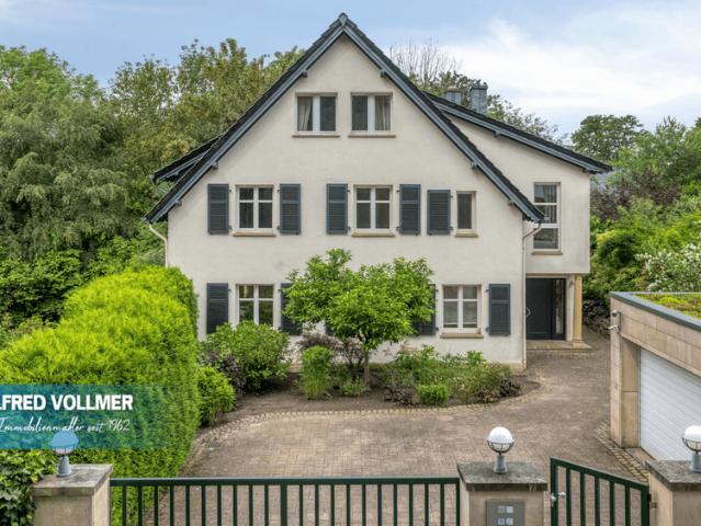 Haus zum Kaufen in Haan 1.250.000,00 EUR 262 m²