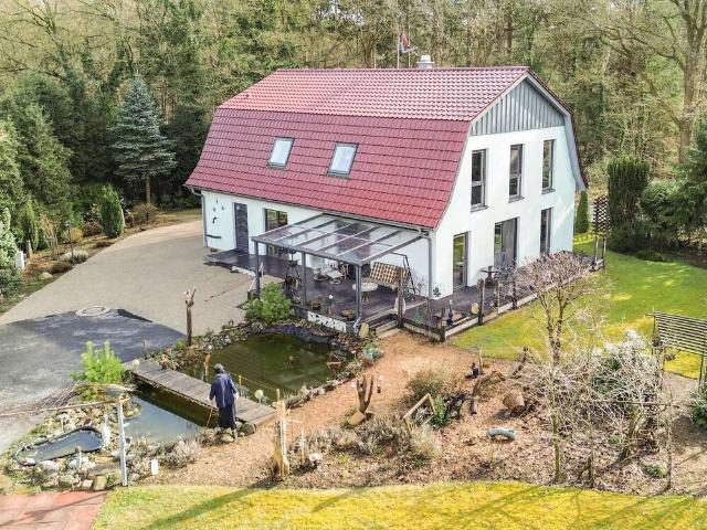 Haus zum Kaufen in Hagen im Bremischen 670.000,00 EUR 215 m²