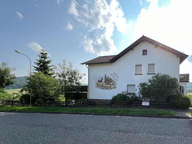 Haus zum Kaufen in Haina 265.000,00 EUR 200 m²