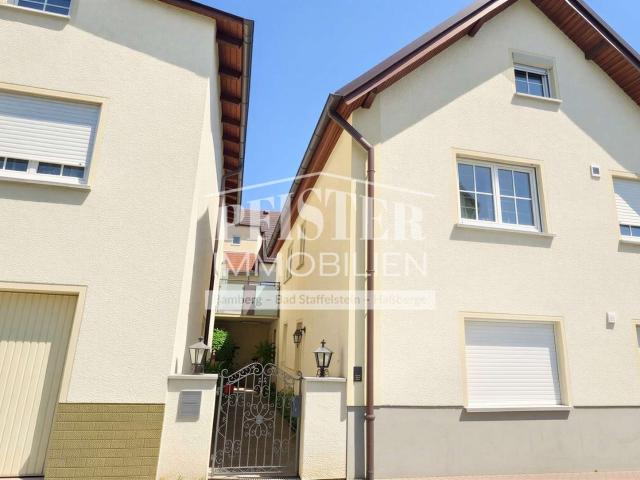 Haus zum Kaufen in Hallstadt 297.000,00 EUR 172.46 m²