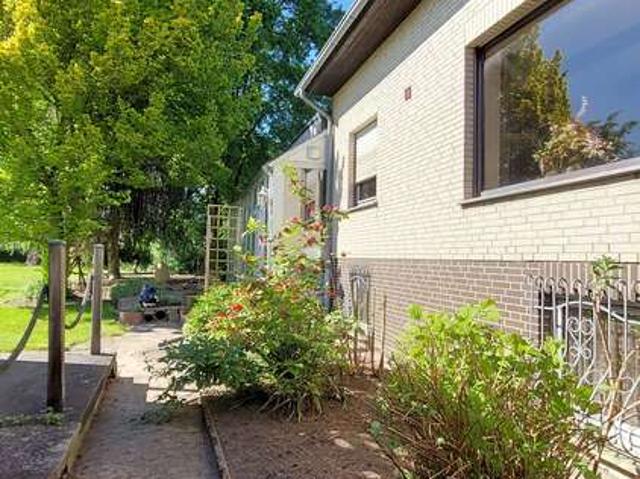 Haus zum Kaufen in Hameln Unsen 399.950,00 EUR 200 m²