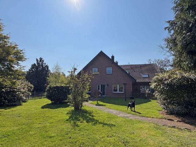 Haus zum Kaufen in Hamminkeln 448.000,00 EUR 277.54 m²