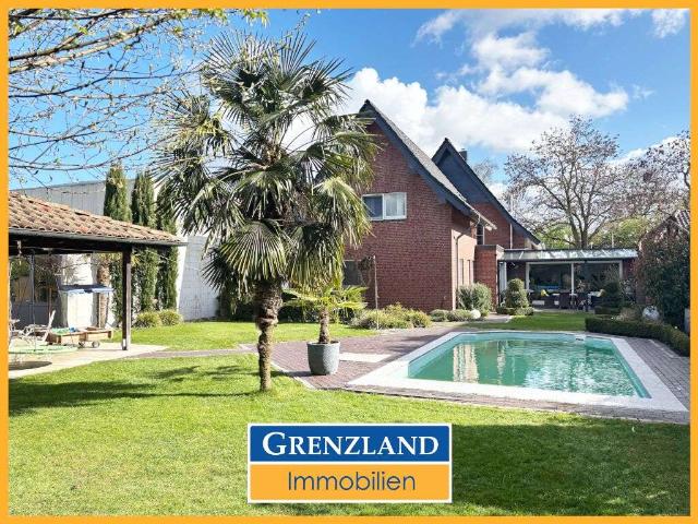 Haus zum Kaufen in Hamminkeln 750.000,00 EUR 294.73 m²