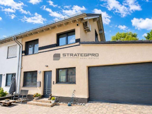 Haus zum Kaufen in Hanhofen 580.000,00 EUR 159.25 m²