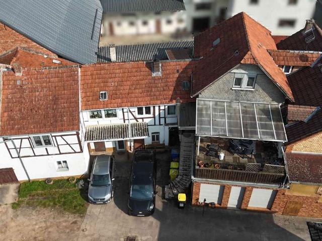 Haus zum Kaufen in Hasselroth 385.000,00 EUR 307 m²