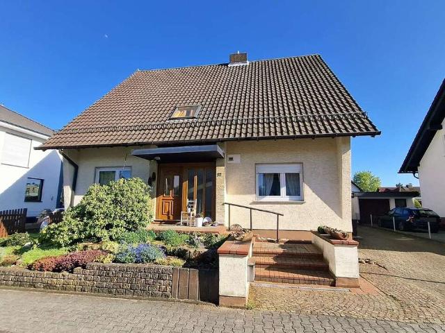 Haus zum Kaufen in Hasselroth Niedermittlau 410.000,00 EUR 177 m²