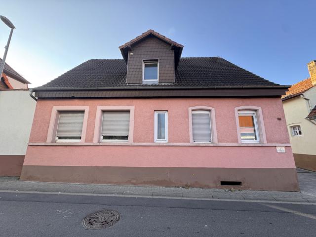 Haus zum Kaufen in Hettenleidelheim 330.000,00 EUR 238 m²