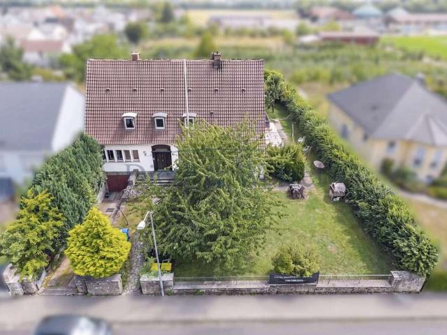 Haus zum Kaufen in Heuchelheim 850.000,00 EUR 258.38 m²